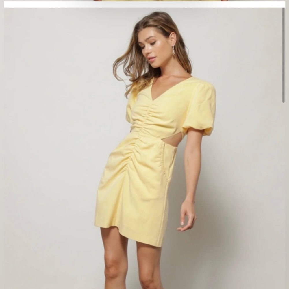 Line & dot dresses - Picture 2 of 10